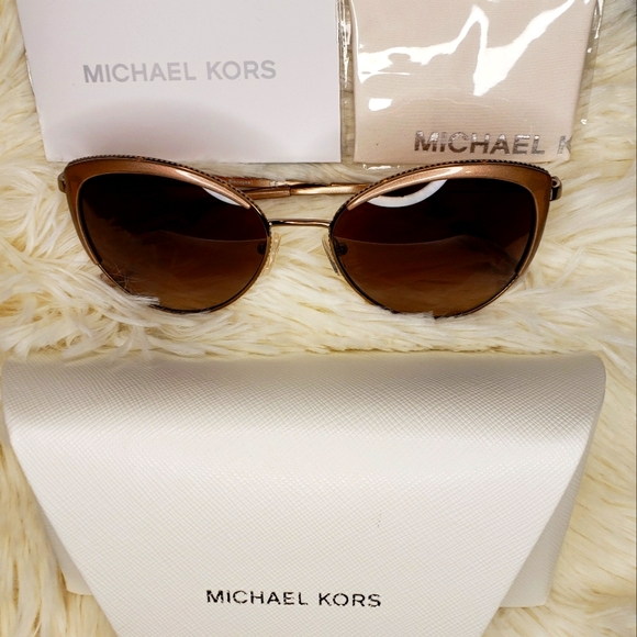 MICHAEL KORS Key Biscayne Cat Eye Sunglasses with Hard Case - Picture 2 of 10